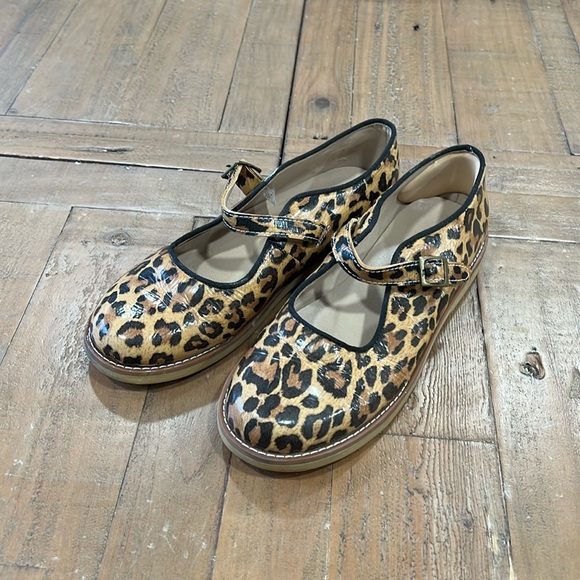 Elephantito leopard print Mary Jane flats - Picture 1 of 8